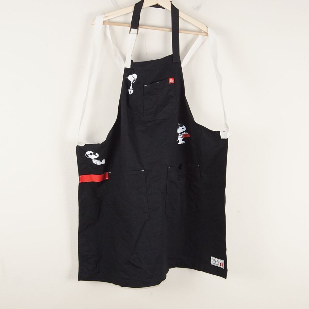 Hedley & Bennett Peanuts Black Apron Snoopy Joe Cool